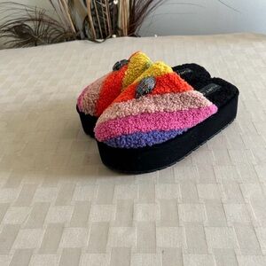 Kurt Geiger Kensington Faux Shearling Platform
Fuzzy